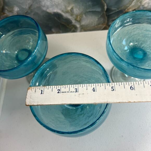 Hand blown Margarita Glasses Set of 3 6.5" Tall Aqua Blue Swirl Unmarked - Picture 9 of 9